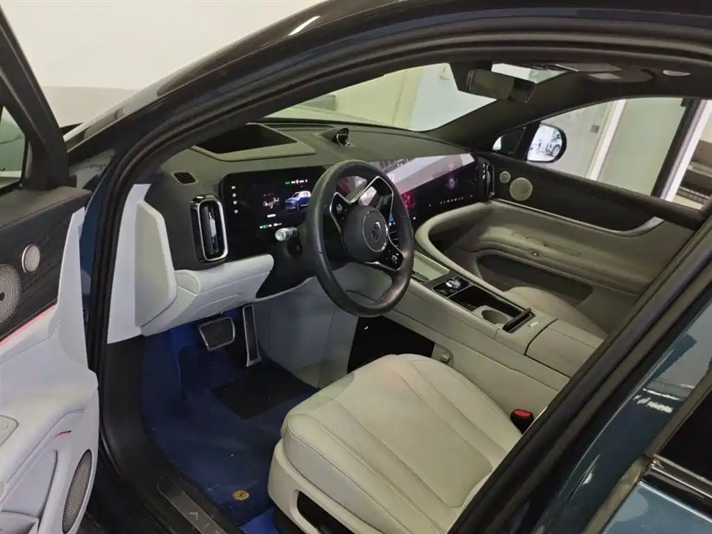 Aito M9 2024 Ultra 100kWh 6 мест