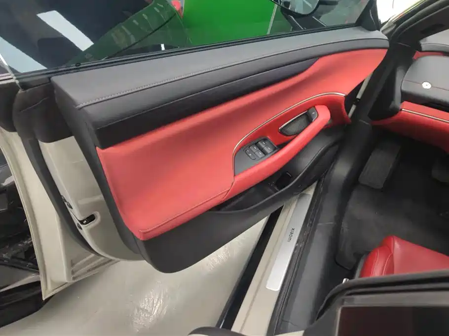 XIAOMI CAR XIAOMI SU7