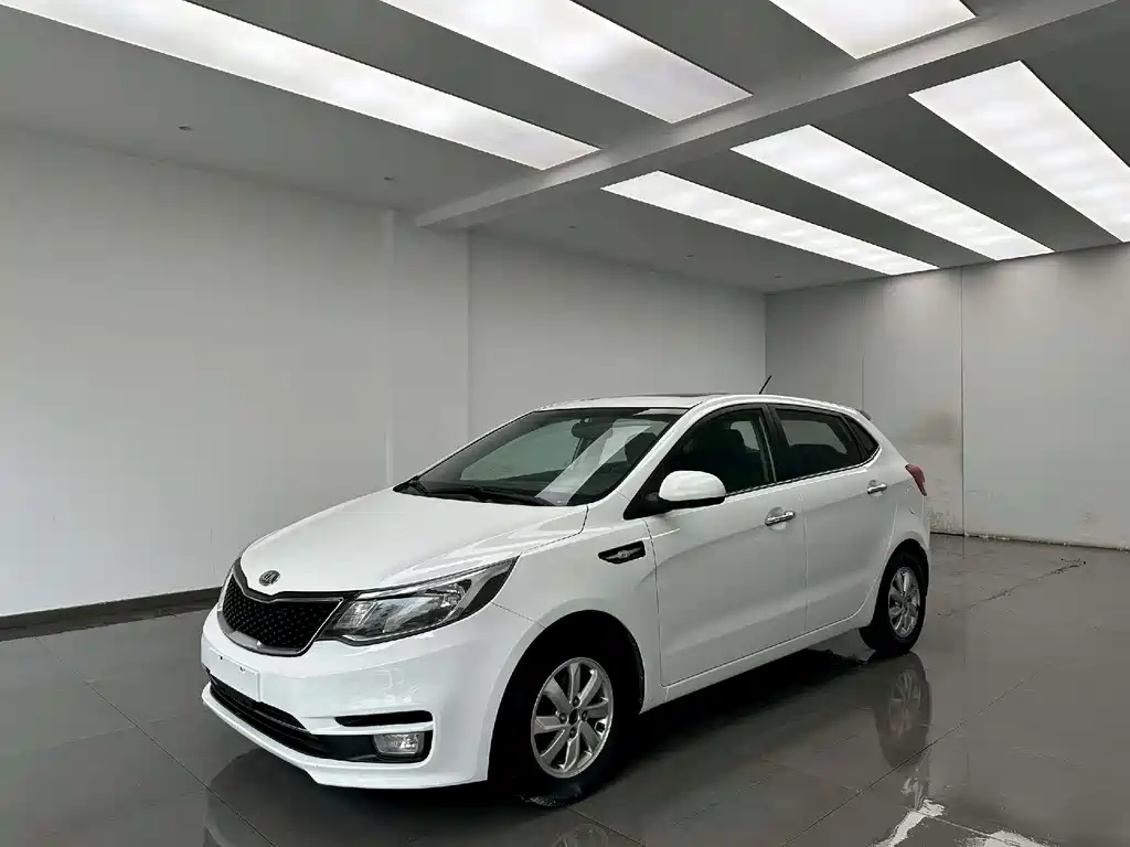 Kia K2 2015 Hatchback 1.4L AT GLS Cool Edition