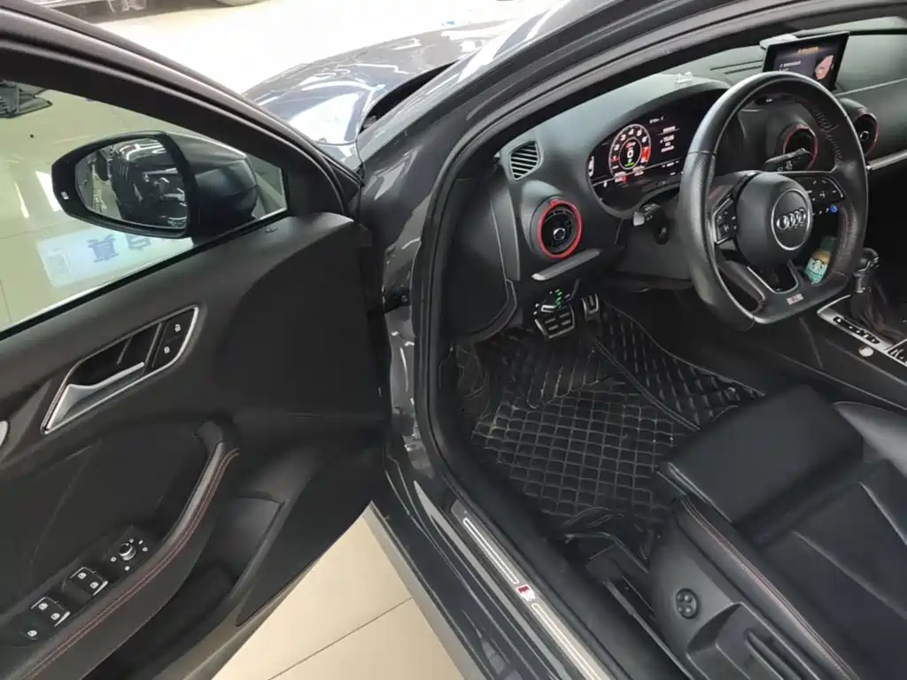 Audi S3 — миниатюра 16