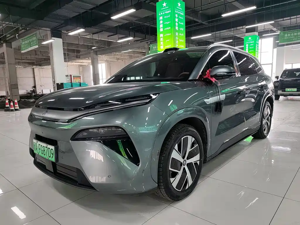 BYD TANG L