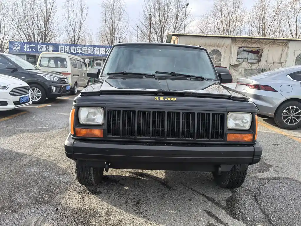 Jeep BAIC JEEP 95 2.5L