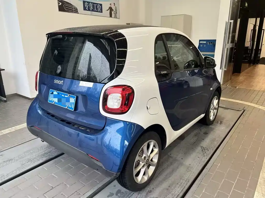 Smart fortwo 2015 1.0L 52