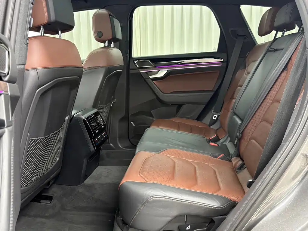Volkswagen Touareg — миниатюра 14