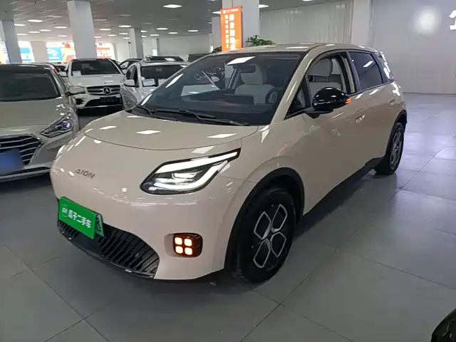 2025 GAC Aion UT