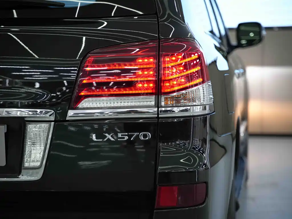 Lexus LX 2012 570
