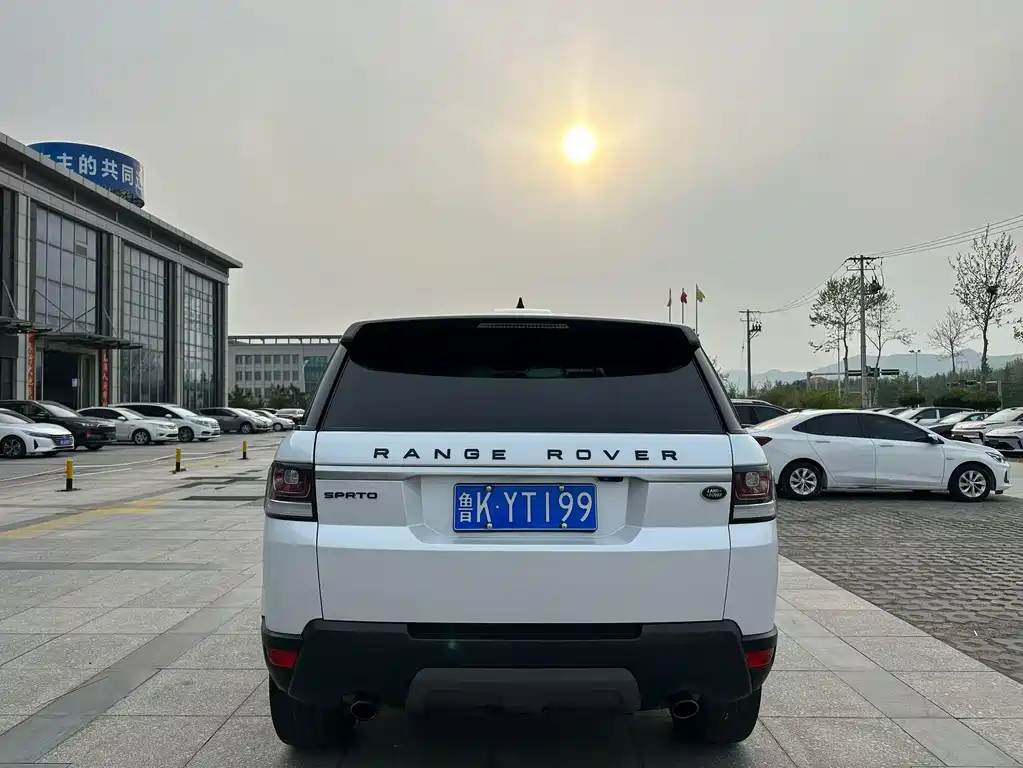 Land Rover Range Rover Sport 2017 3.0 SC V6 SE