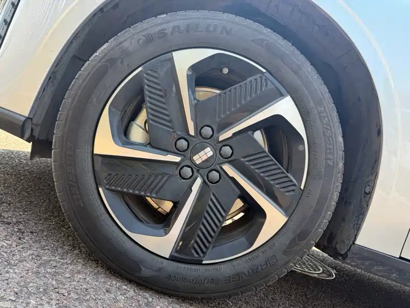 GEELY GALAXY GALAXY L6