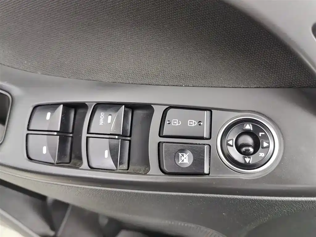 Hyundai Elantra 2016 1.6L AT