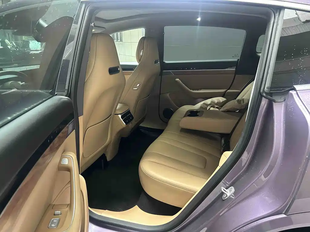 Luxeed R7 2024 802km Max