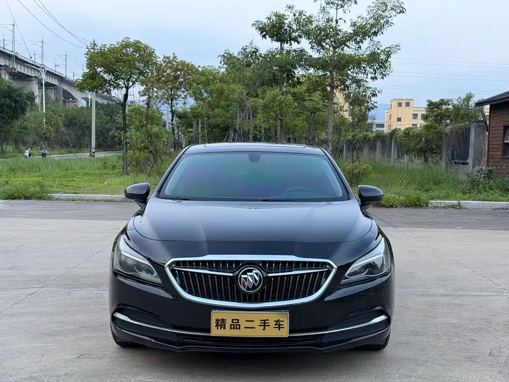 Buick LaCrosse — миниатюра 2