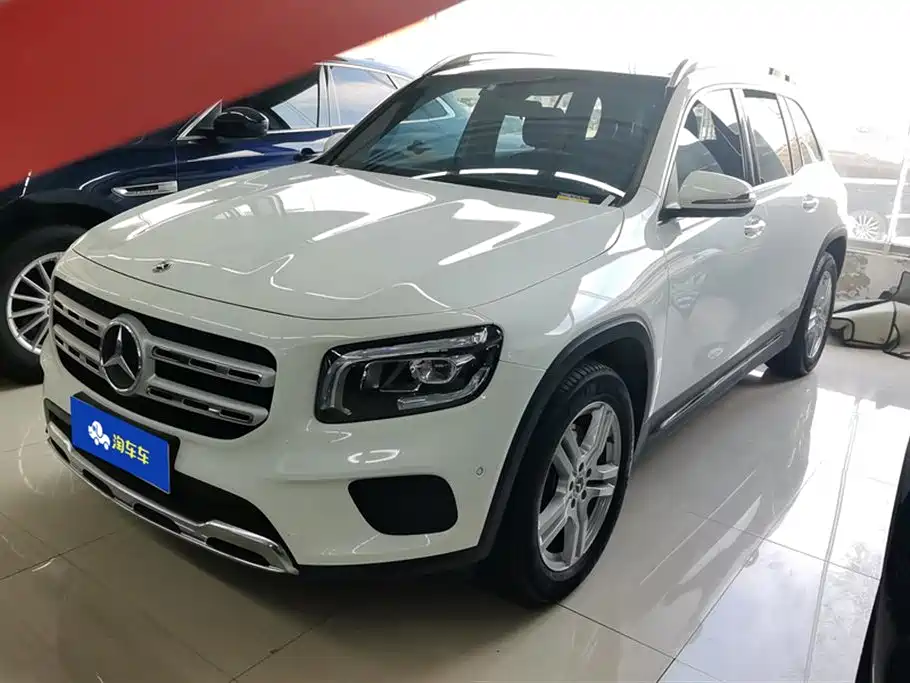 MERCEDES-BENZ GLB