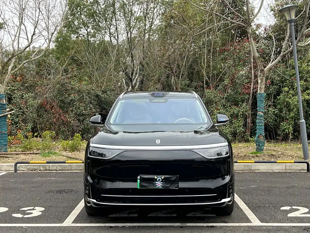 AITO ASK THE WORLD M8