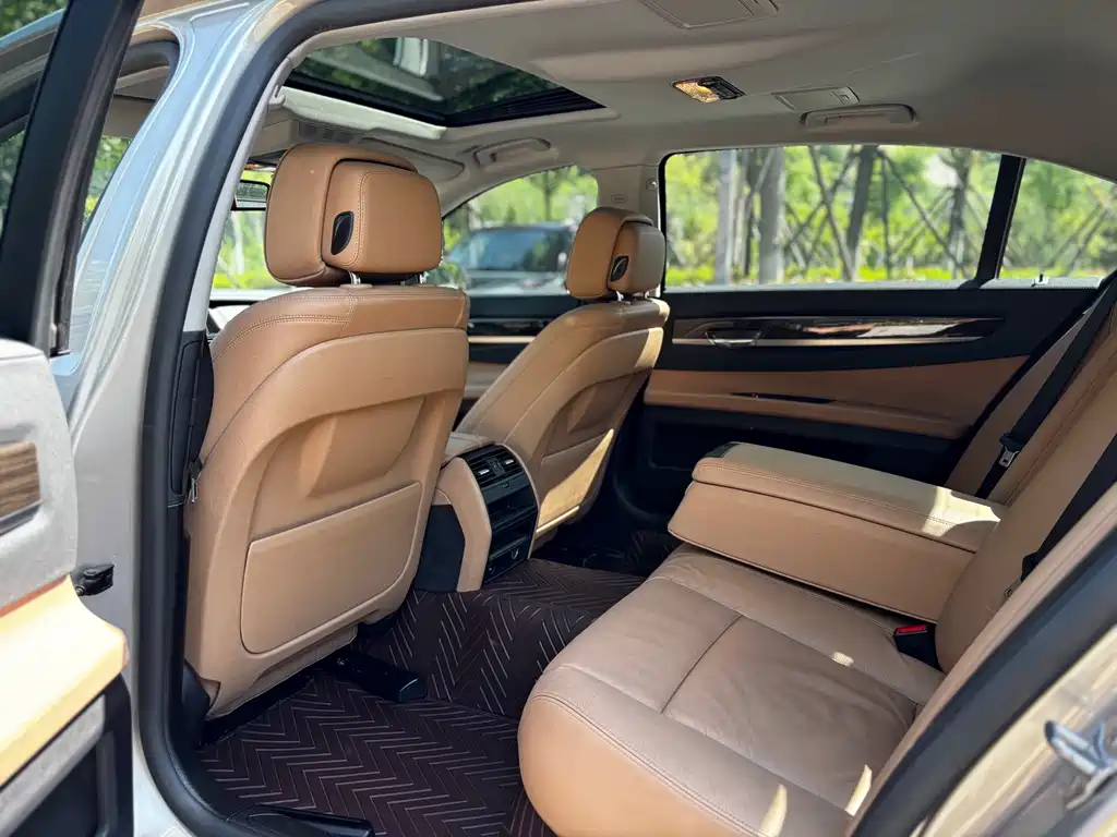 BMW 7 Series 7 2014 730Li Premium