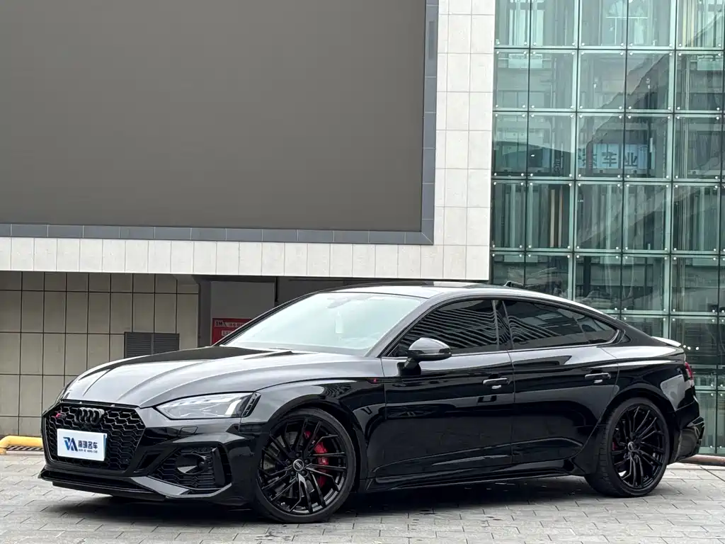 Купить Audi RS 5