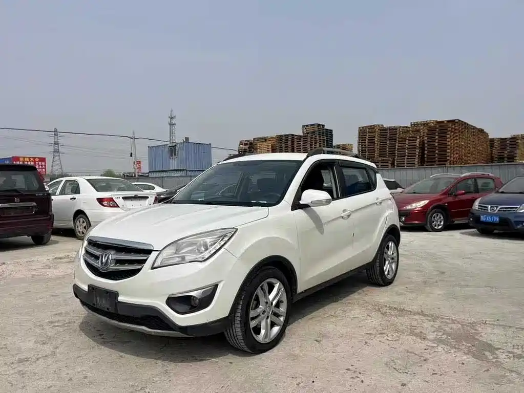 Changan CS35 2013