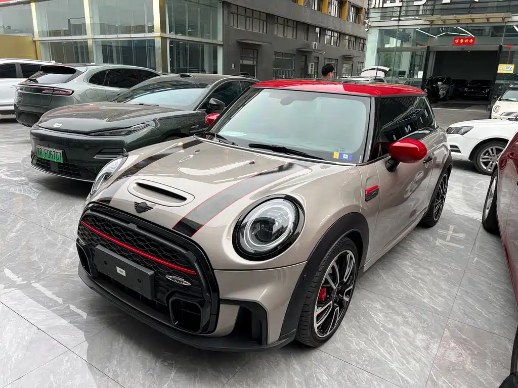 Mini Mini JCW 2021