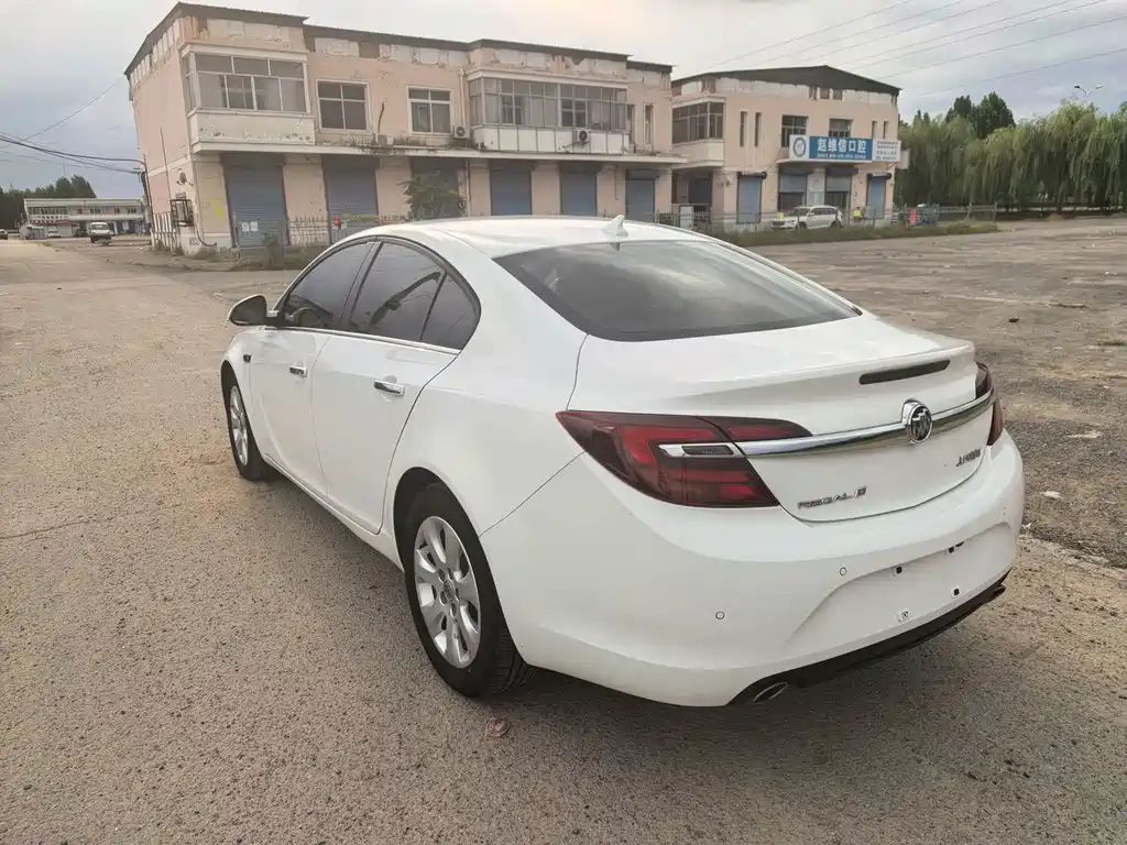 Buick Regal — миниатюра 7