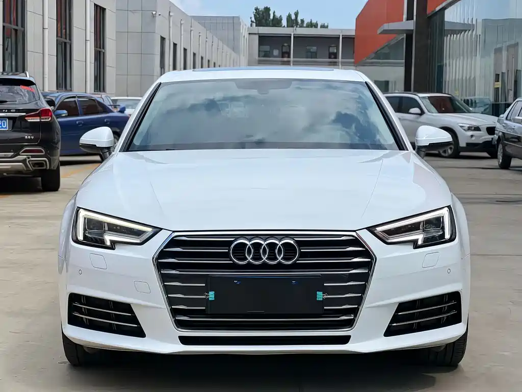 Купить Audi A4L