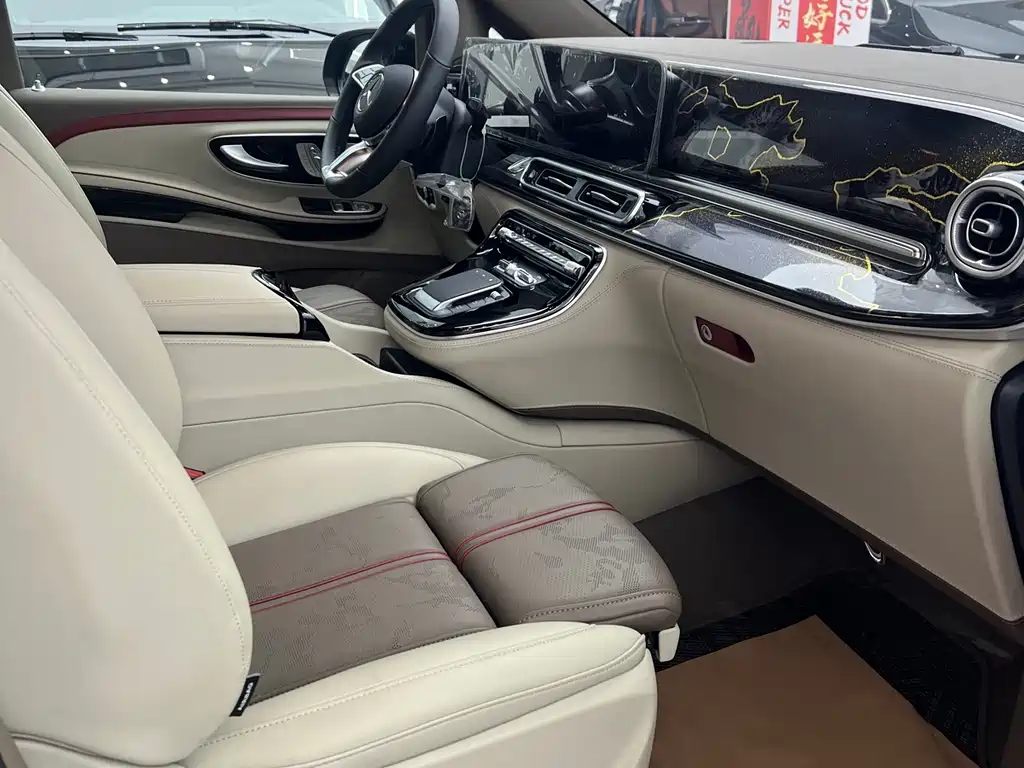 Mercedes-Benz V-Class V 2024 V 300 L Luxury