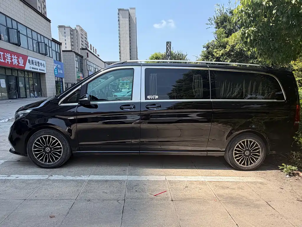 Mercedes-Benz V-Class — миниатюра 3
