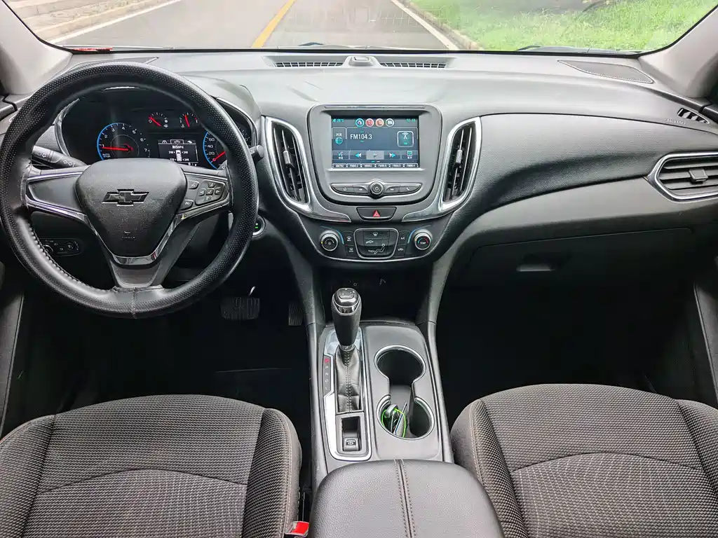 Chevrolet Equinox — миниатюра 5