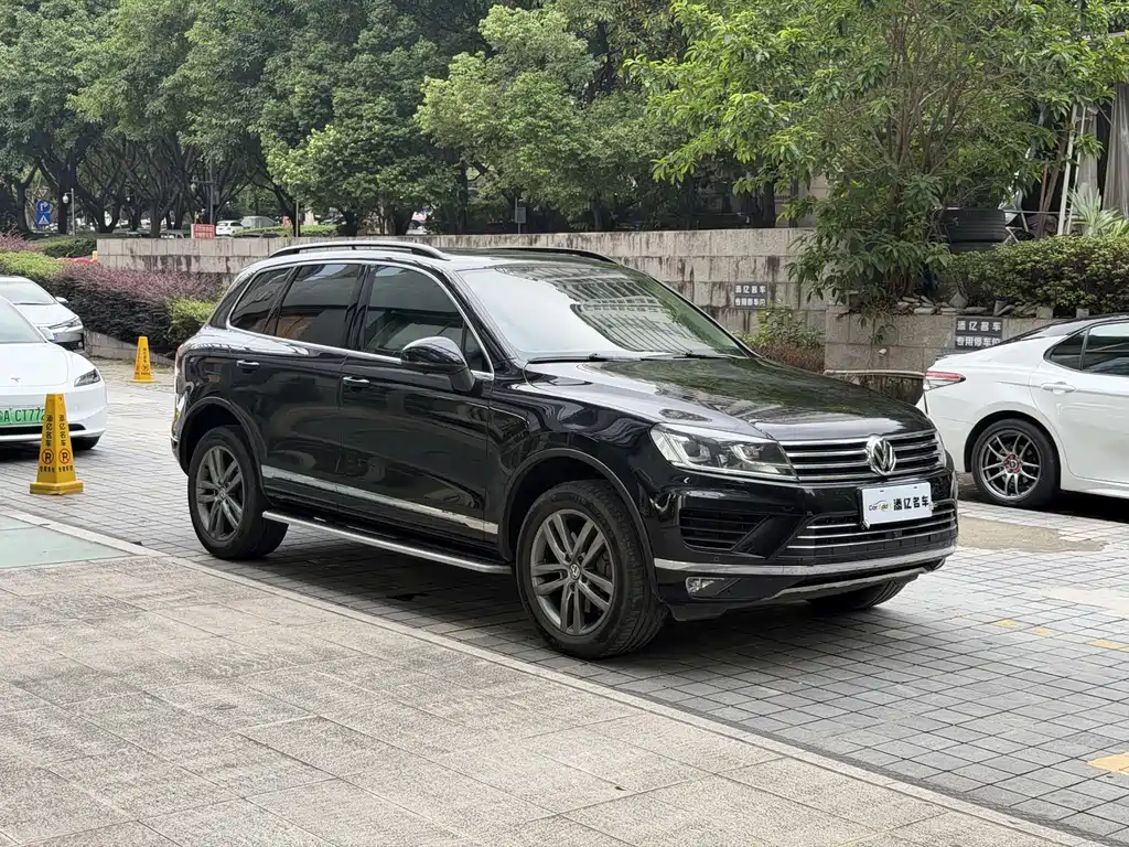 Volkswagen Touareg — миниатюра 3