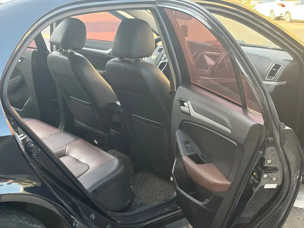 Geely Vision - фото 11