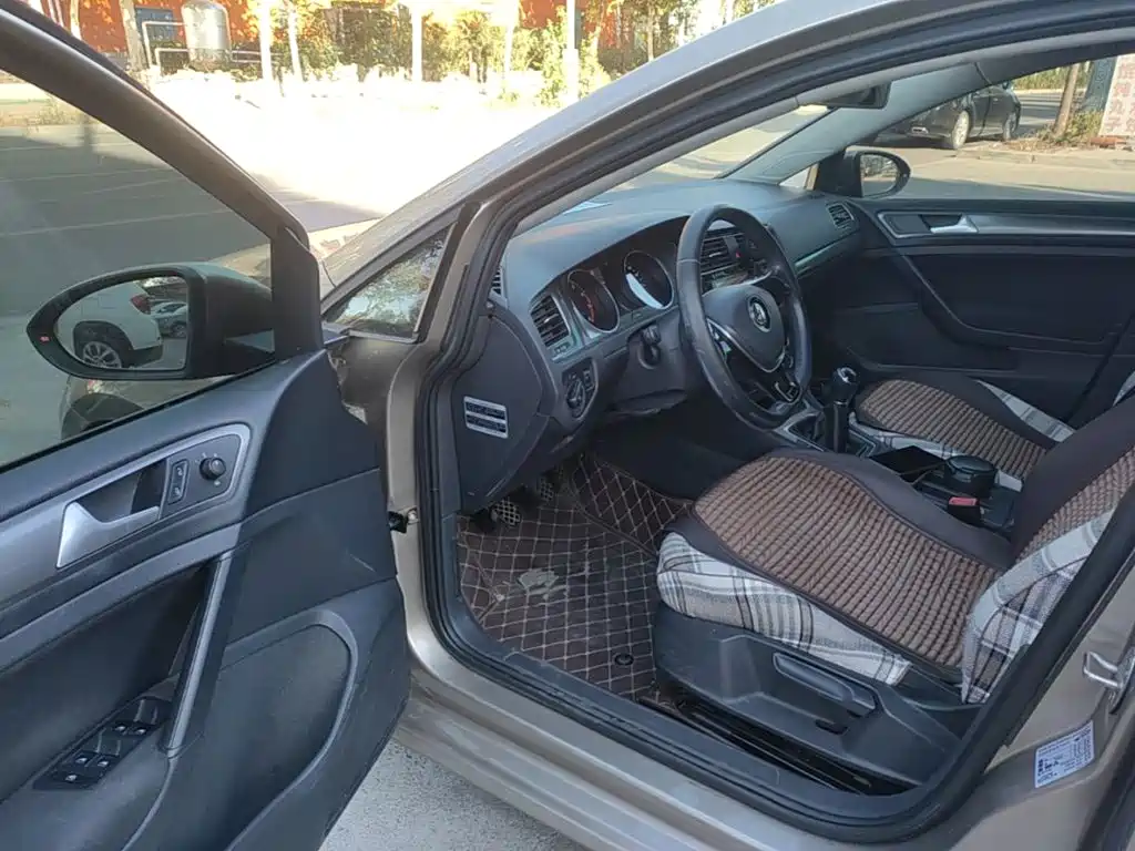 Volkswagen Golf — миниатюра 16