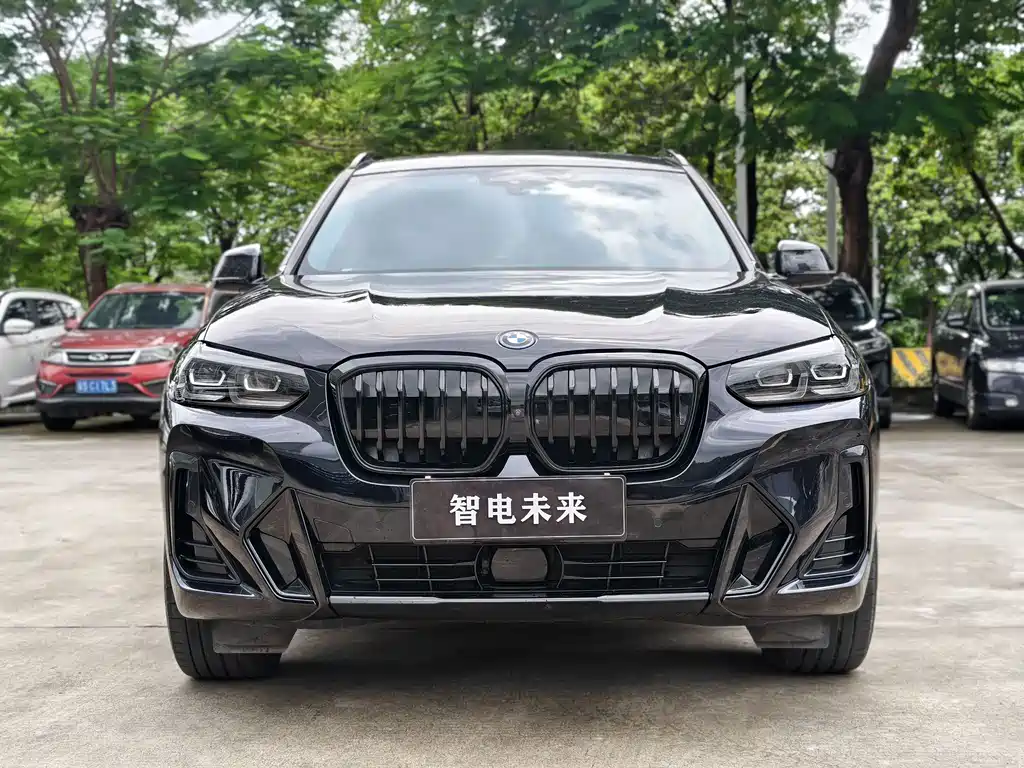 BMW iX3