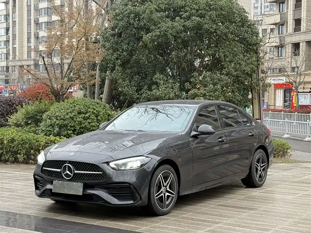 Mercedes-Benz C-Class 2025