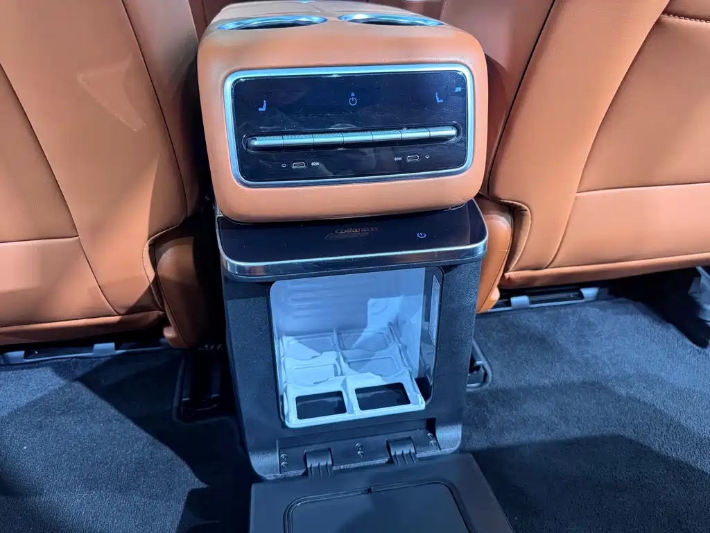 Li Auto Li L8 — миниатюра 17