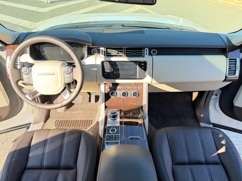 Land Rover Range Rover — миниатюра 7