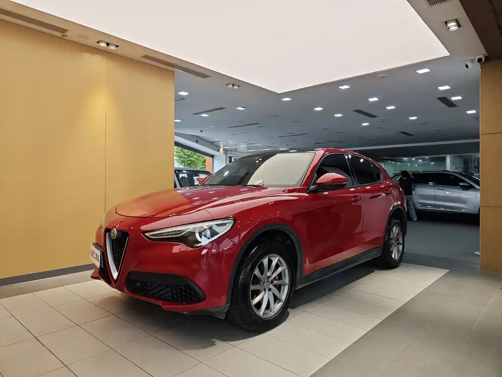 Alfa Romeo Stelvio 2019