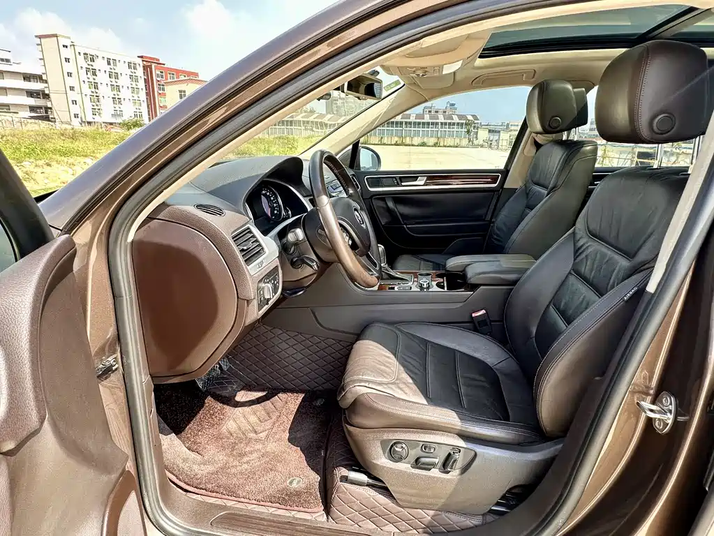 Volkswagen Touareg 2011 3.0TSI