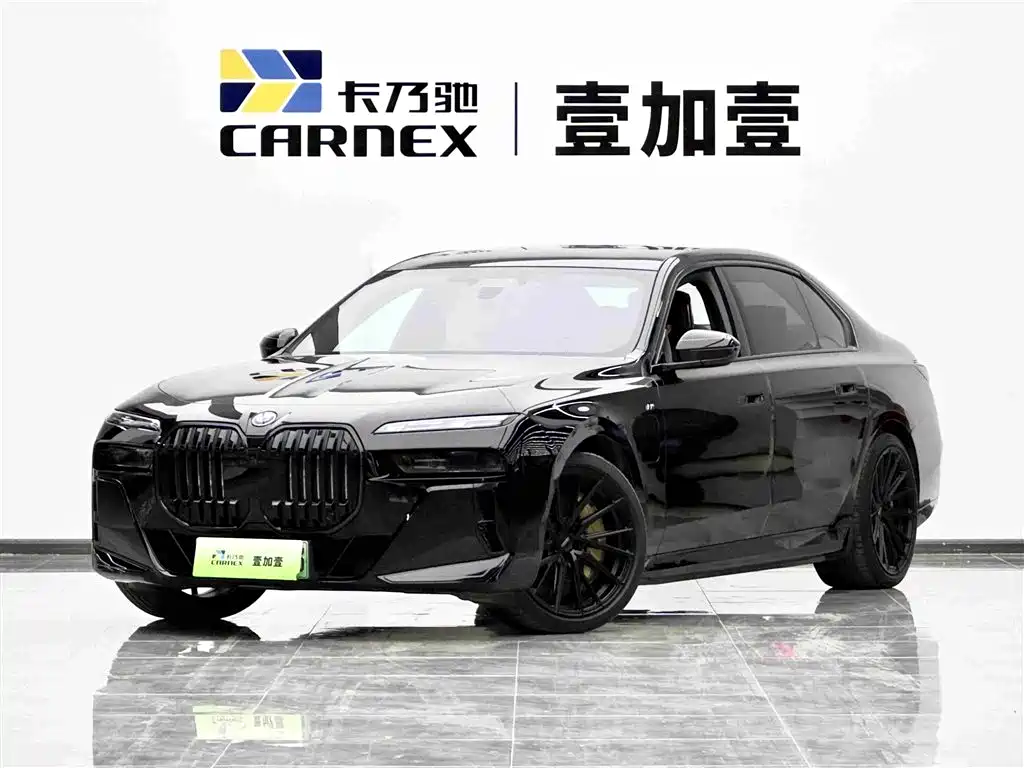 宝马i7 2023款 eDrive50L 尊享M运动套装 2024