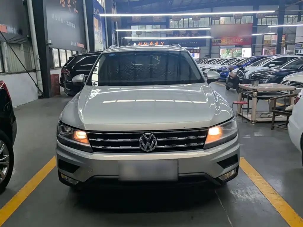 Volkswagen Tiguan L — миниатюра 3