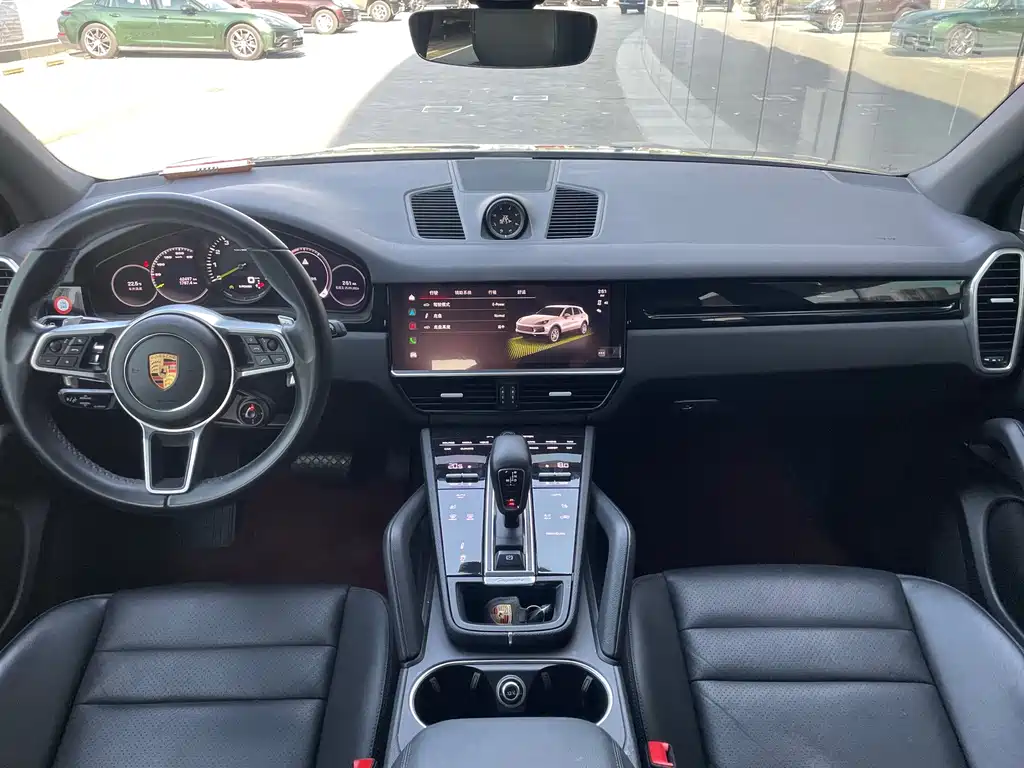 Porsche Cayenne Hybrid — миниатюра 12