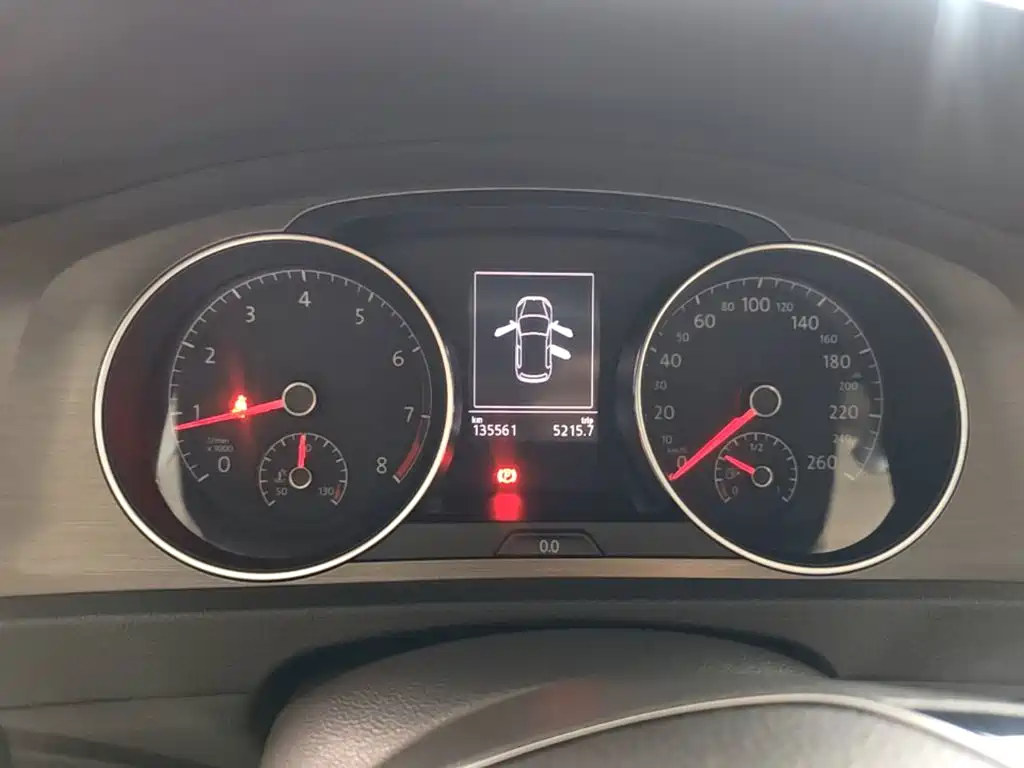 Volkswagen Golf — миниатюра 12