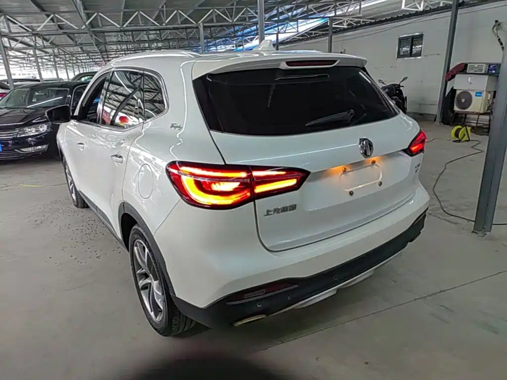 MG HS — миниатюра 5