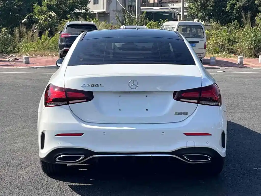 Mercedes-Benz A-Class — миниатюра 8
