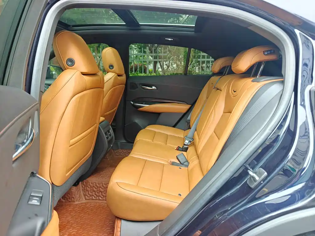 Cadillac XT4 — миниатюра 11