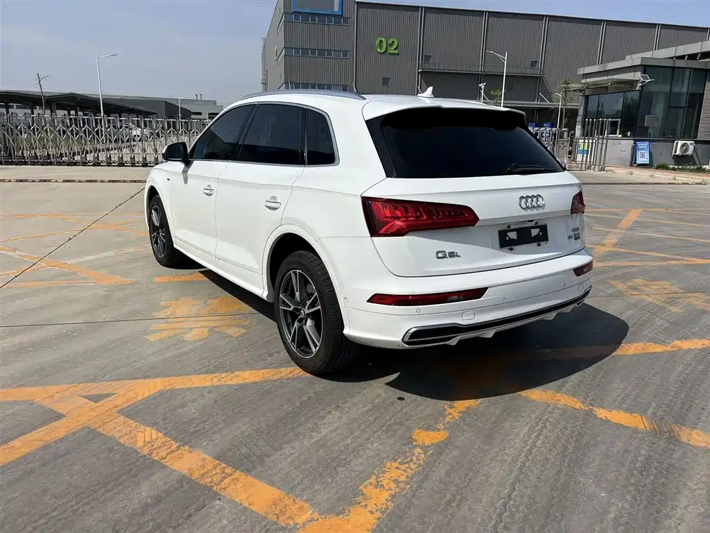 Audi Q5L 2020 45 TFSI Premium Fashion