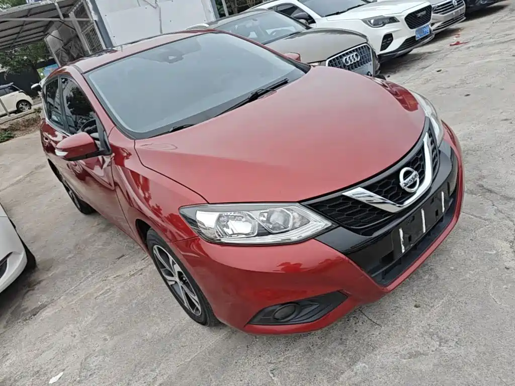 Nissan Tiida — миниатюра 4