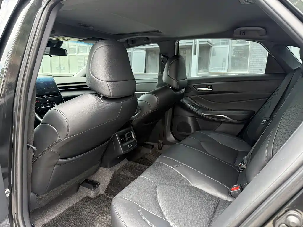 Toyota Avalon 2023 2.0L Luxury