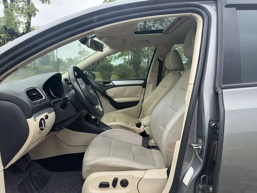 Volkswagen Golf — миниатюра 4