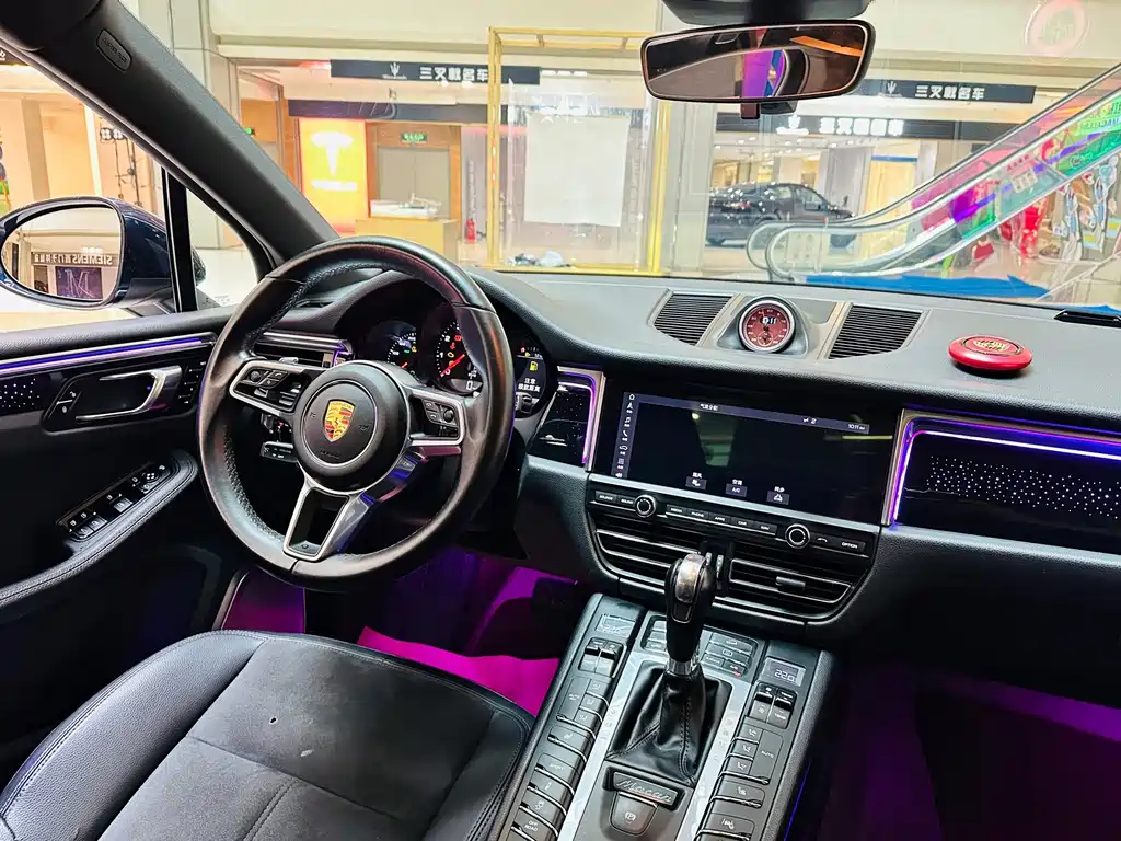 Porsche Macan — миниатюра 12