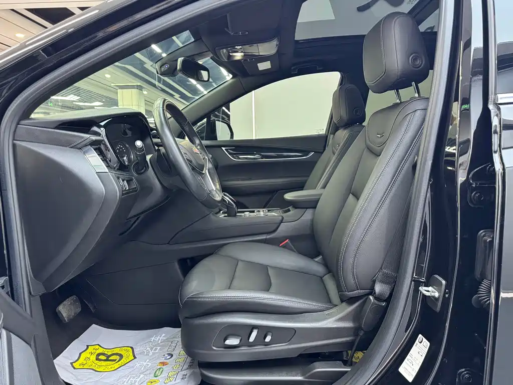 Cadillac XT5 2022 2.0T Luxury