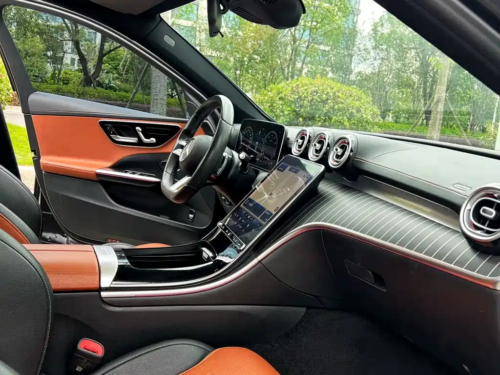 Mercedes-Benz C-Class — миниатюра 7