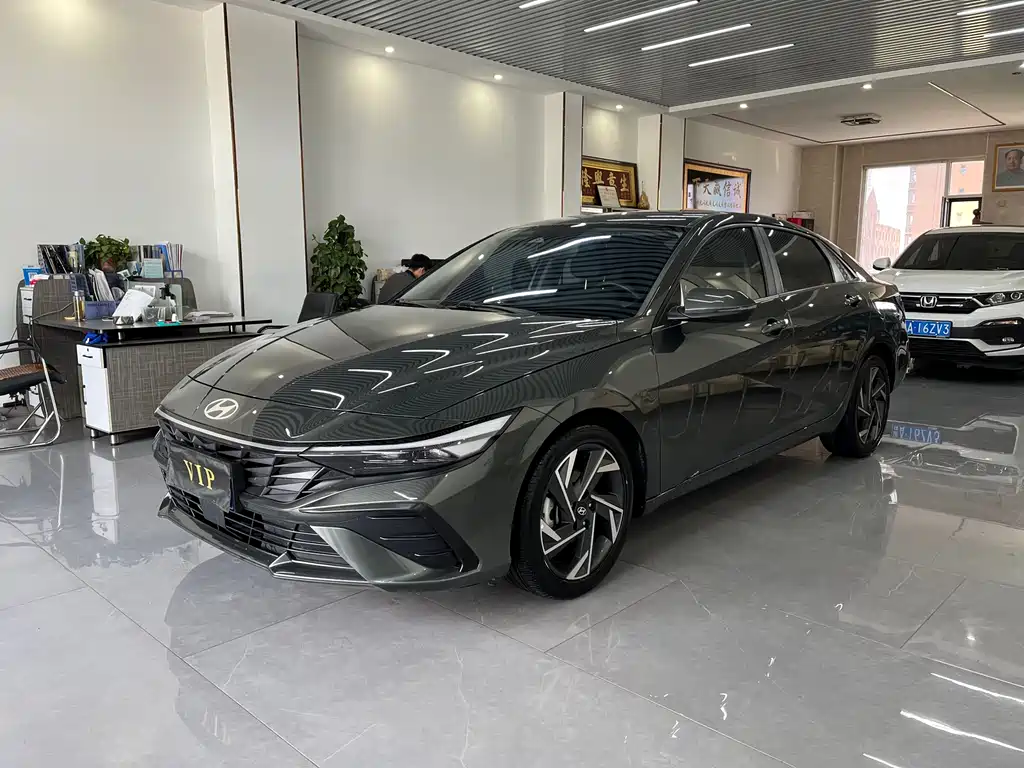 Hyundai Elantra